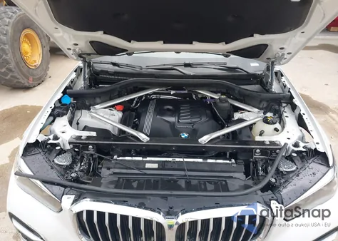 2023 BMW X5 xDrive40I z USA, uszkodzony, nr VIN 5UXCR6C08P9P02864